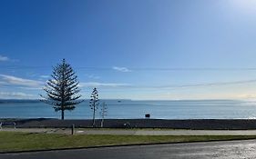 Shell'S Beachfront Bnb